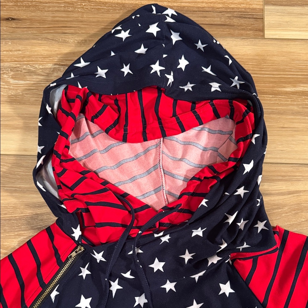 Simply Southern Red and Navy Star Hoodie - Picture 3 of 10